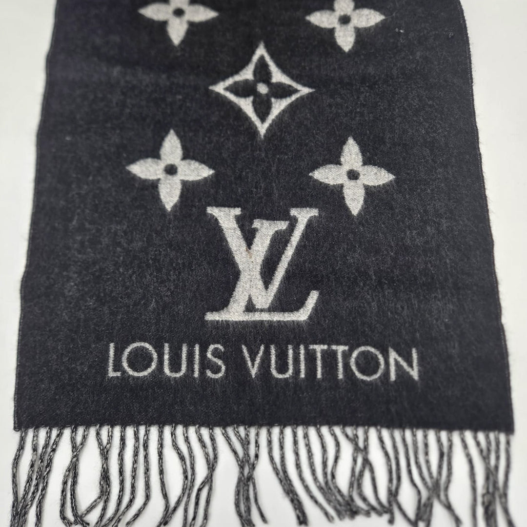 Louis Vuitton Giant Monogram Cashmere Scarf