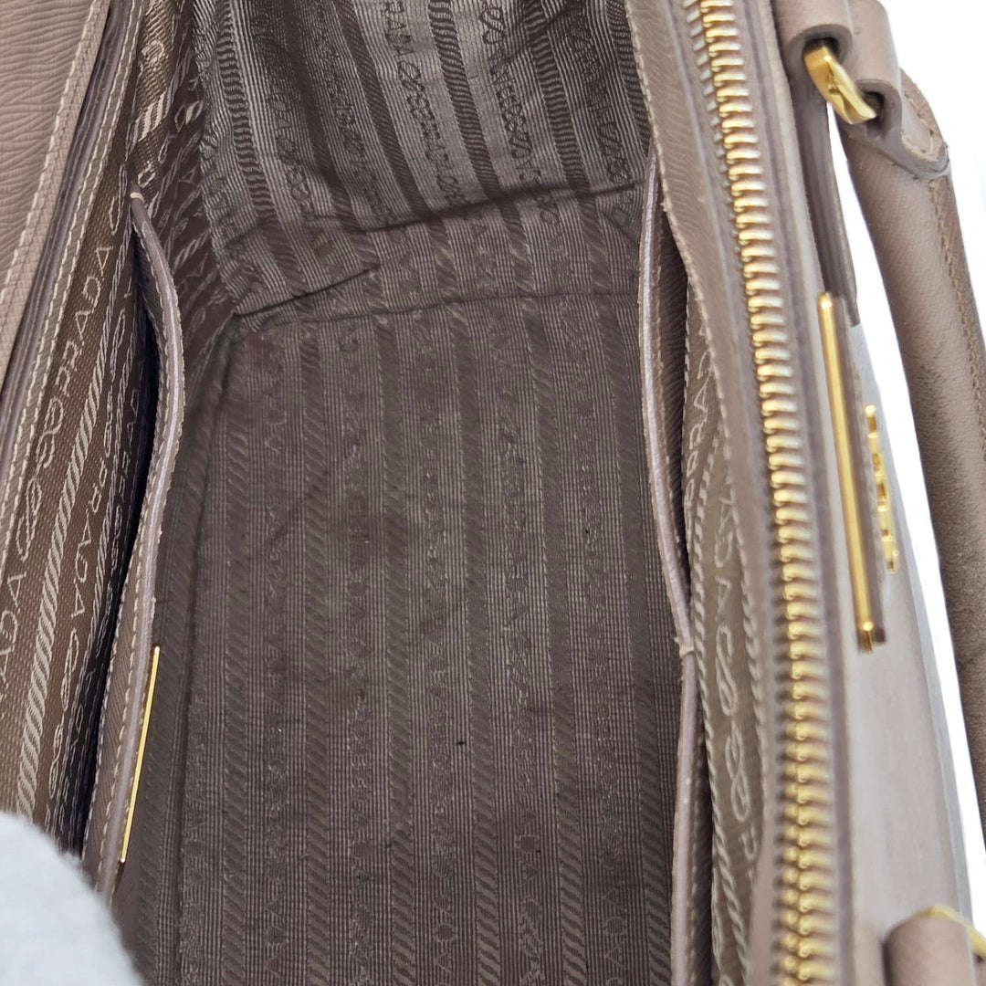 Prada Large Nude Galleria Saffiano Leather Bag