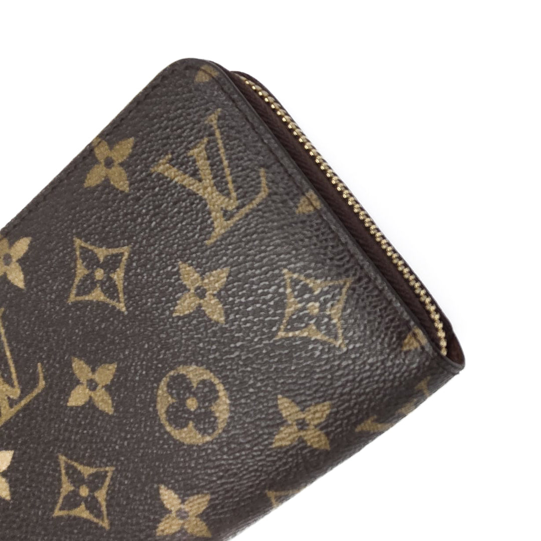 Louis Vuitton Monogram Zippy Wallet