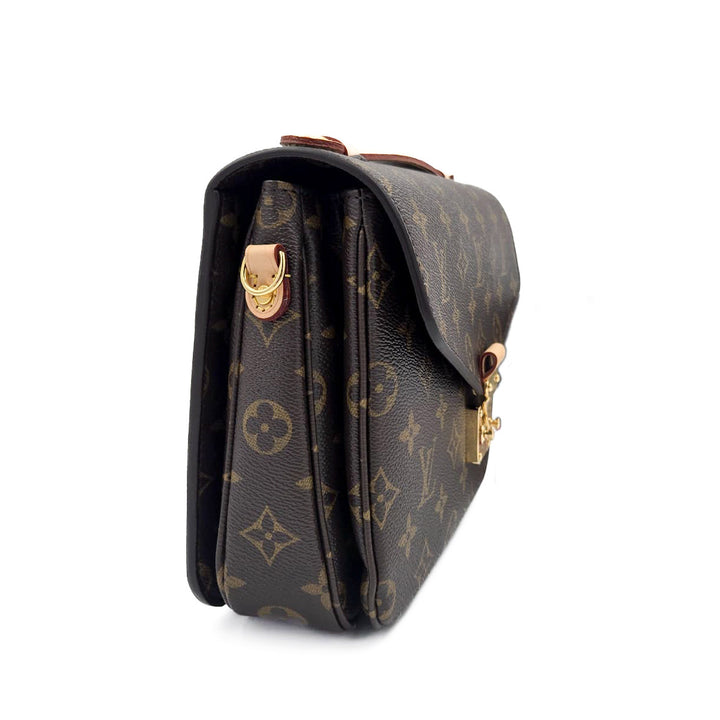 Louis Vuitton Pochette Métis