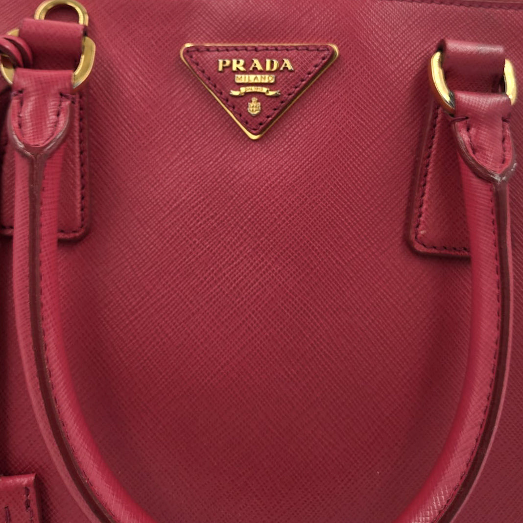 Prada Saffiano Medium Promenade Tote Bag