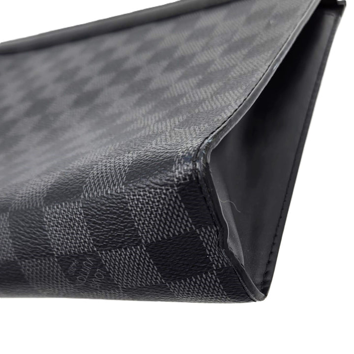 Louis Vuitton Pochette Voyage MM