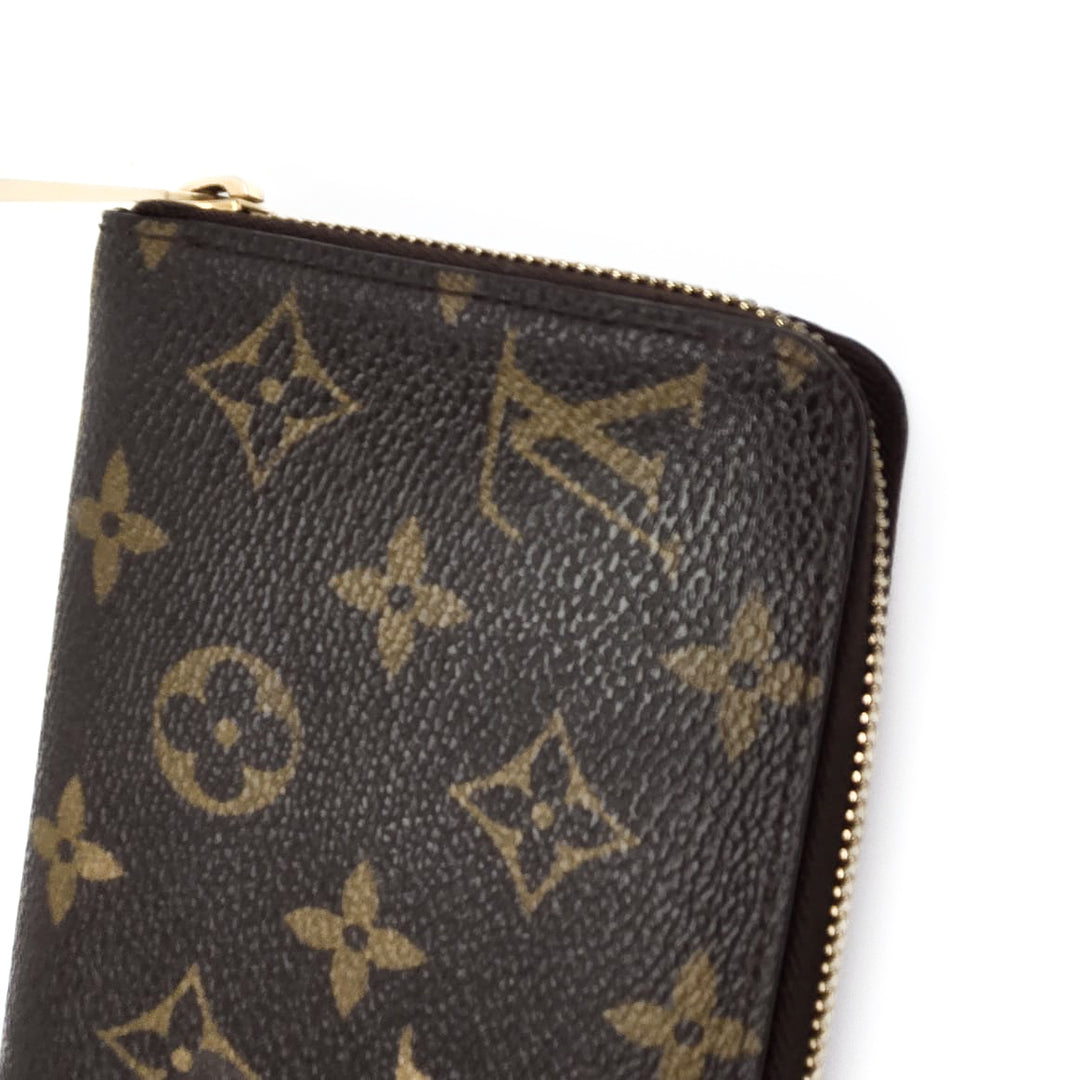 Louis Vuitton Monogram Zippy Wallet