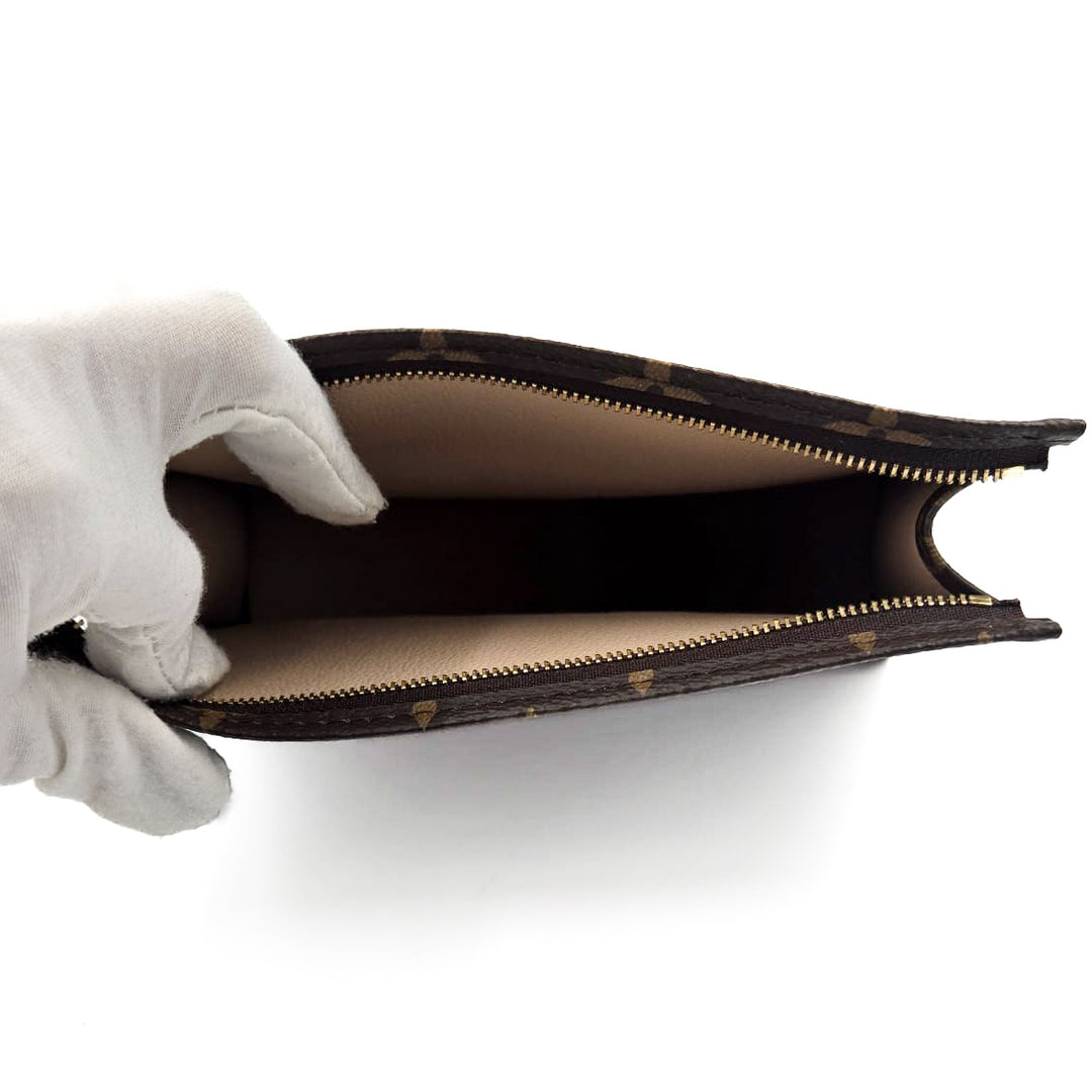 Louis Vuitton Monogram Toiletry 19 Pouch
