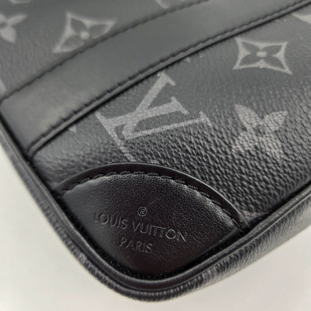 Louis Vuitton Pochette Kasai Wristlet
