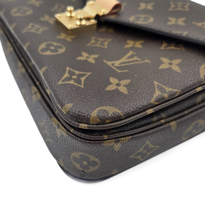 Louis Vuitton Pochette Métis