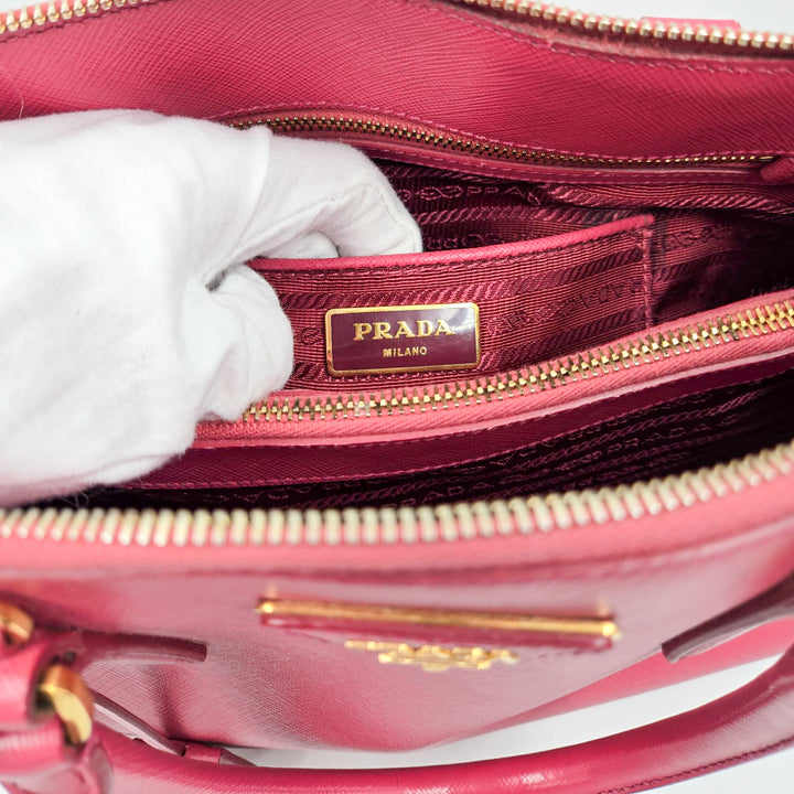 Prada Saffiano Medium Promenade Tote Bag
